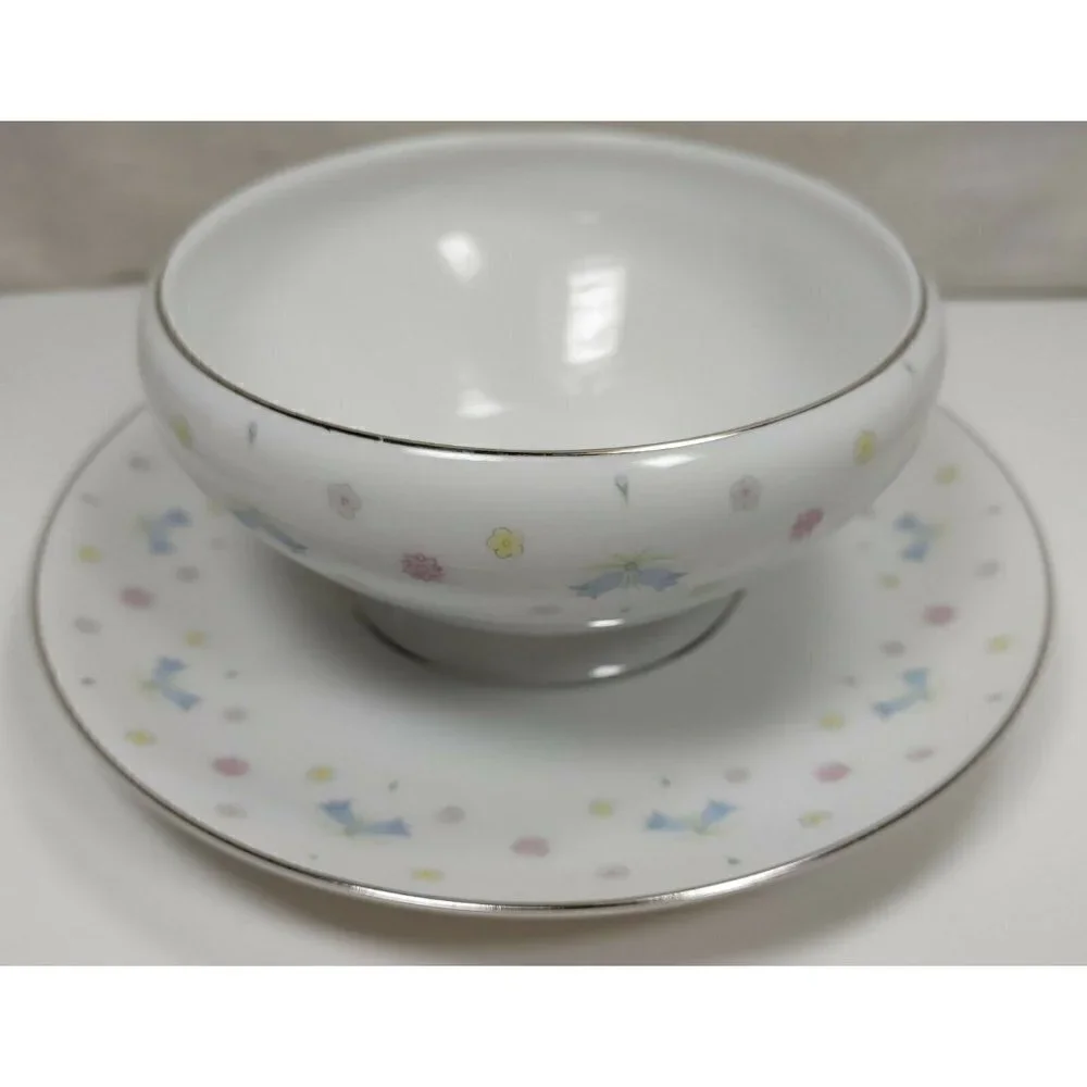 Vintage Jyoto Fine China Japan Candice 8093 Flower Ceramic White Gravy Boat
